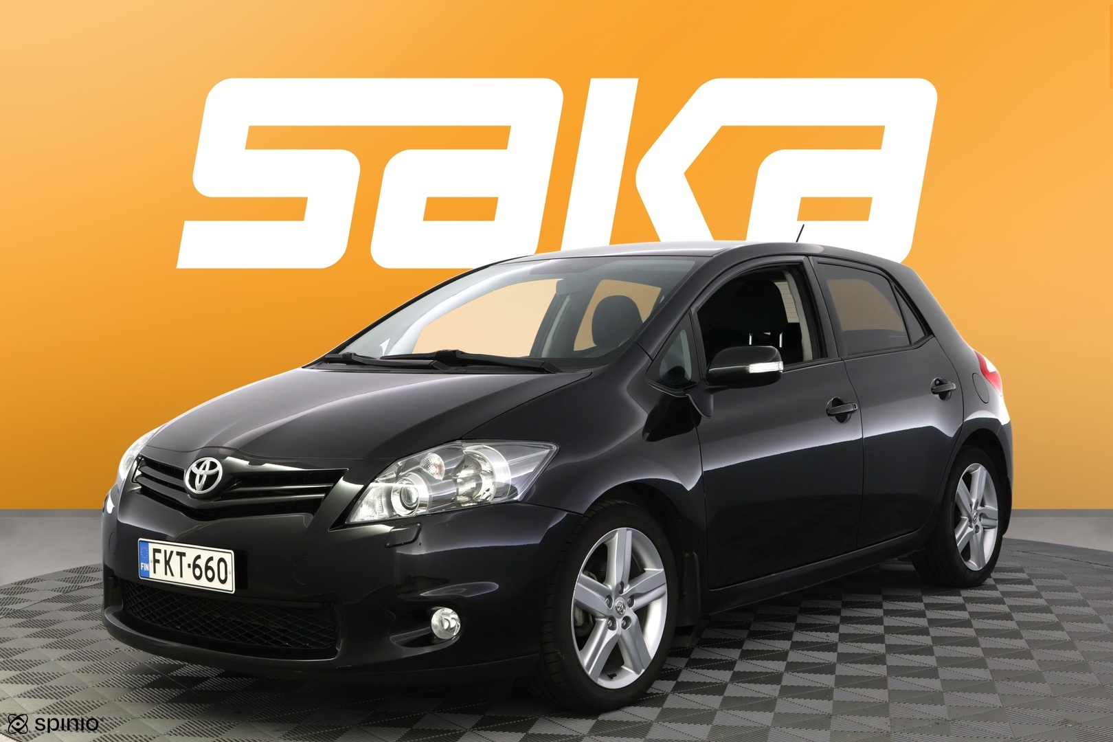TOYOTA Auris 2012