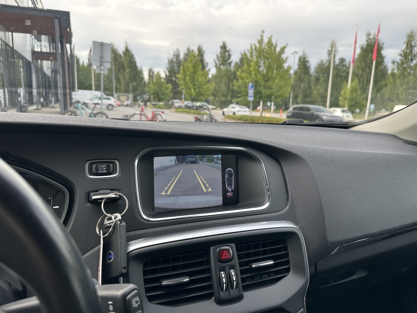 VOLVO V40 2013