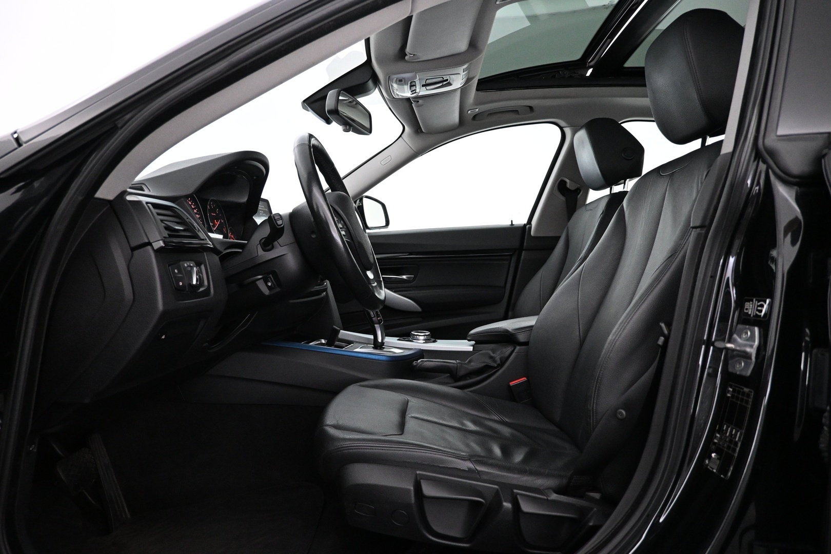 BMW 318 Gran Turismo 2014