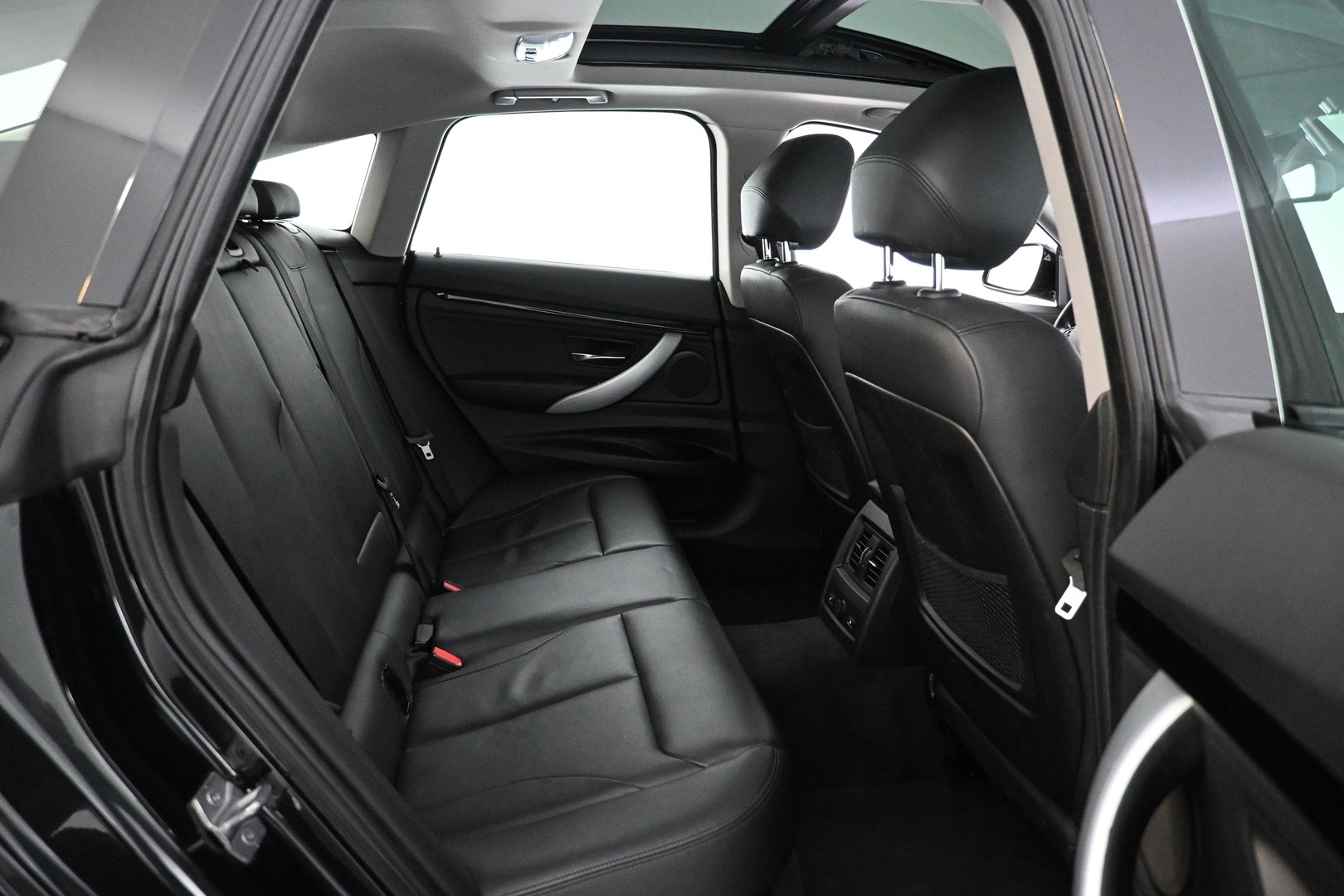 BMW 318 Gran Turismo 2014