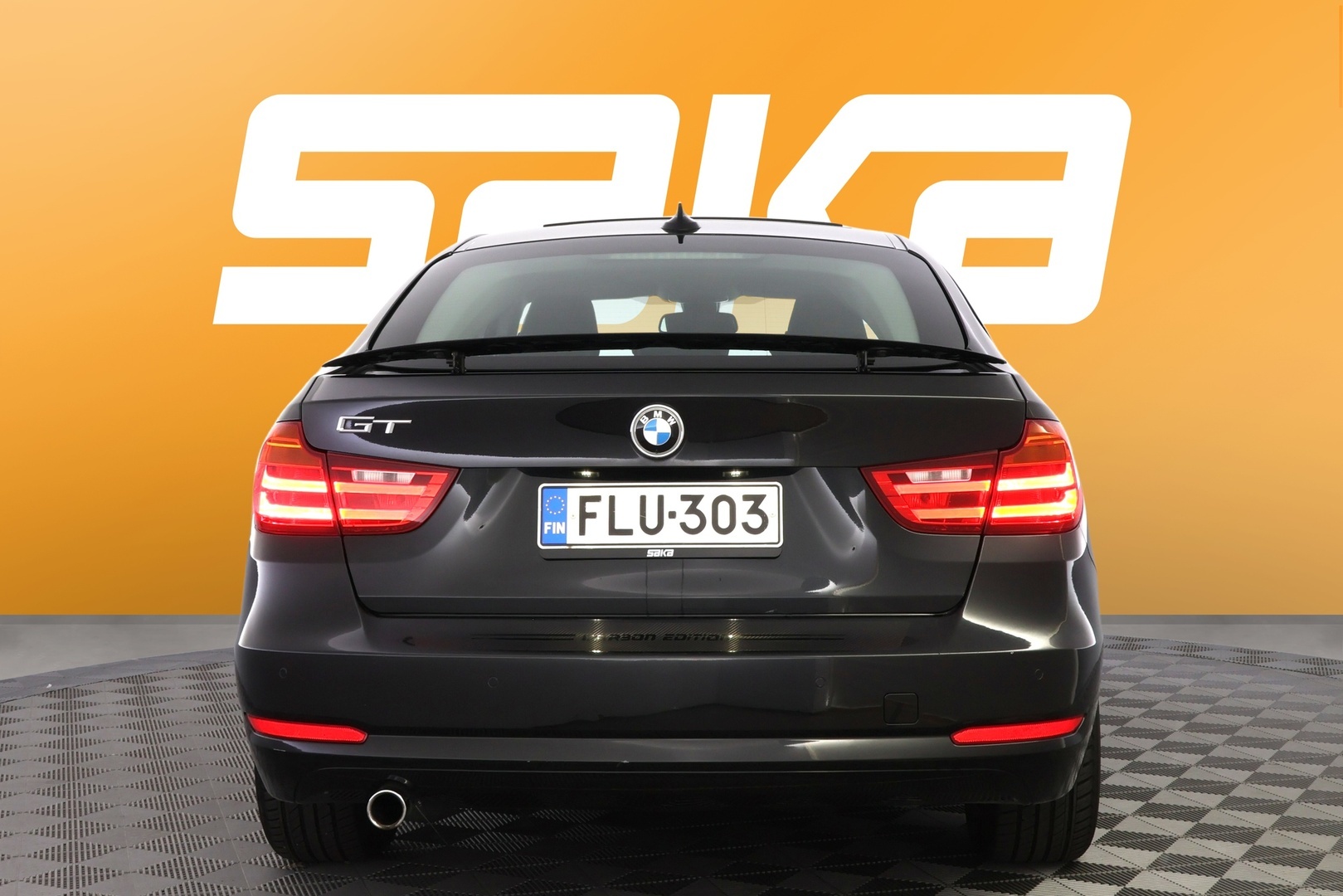 BMW 318 Gran Turismo 2014