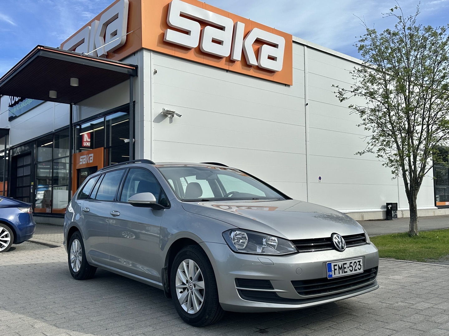 VOLKSWAGEN Golf 2016