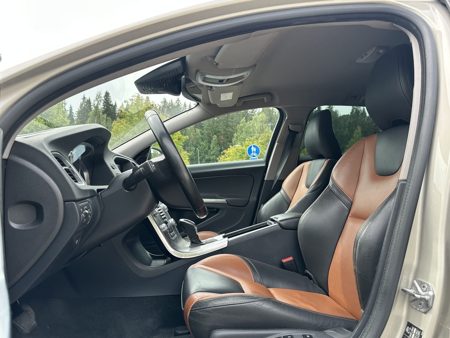 VOLVO V60 Cross Country 2017
