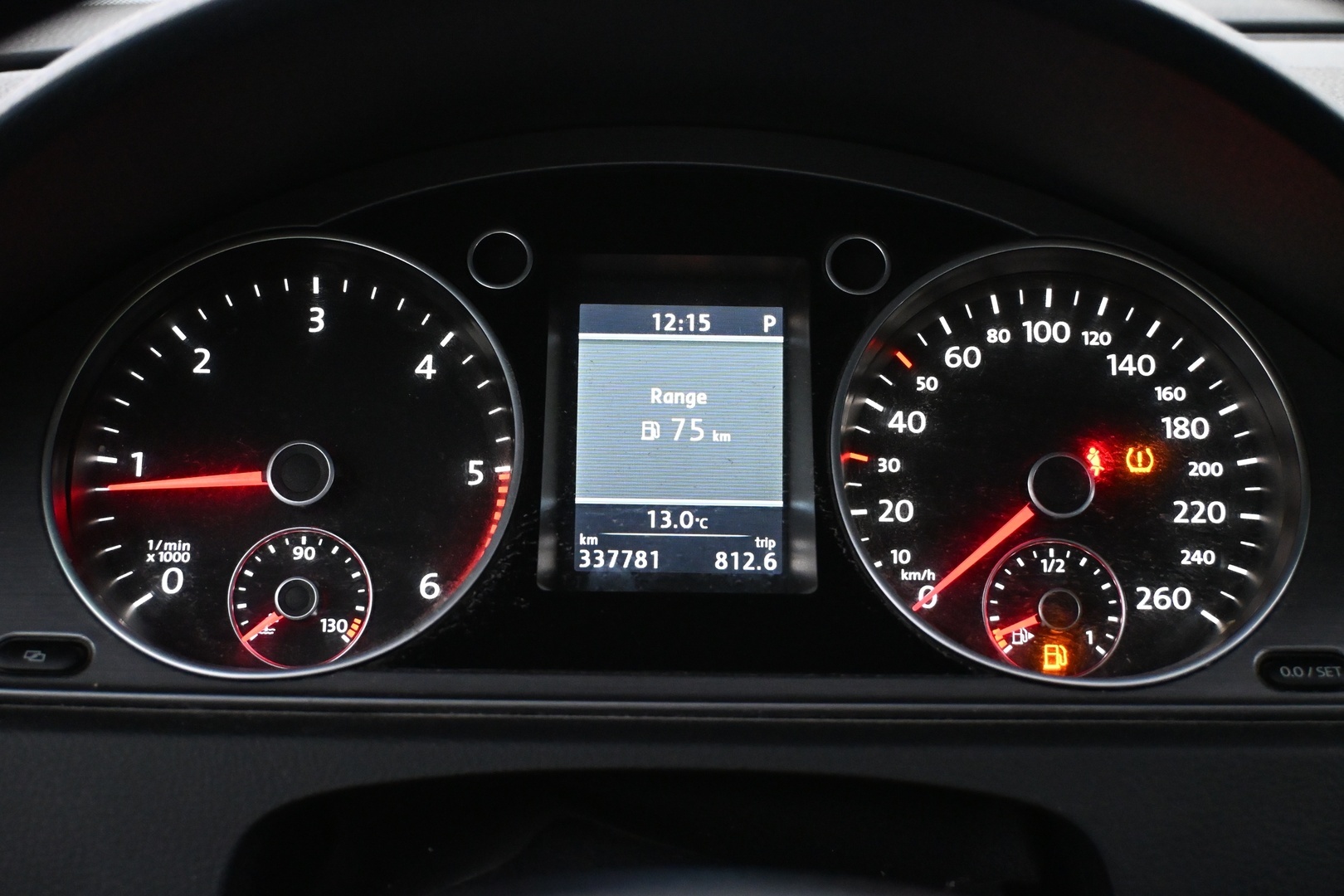 VOLKSWAGEN Passat 2012