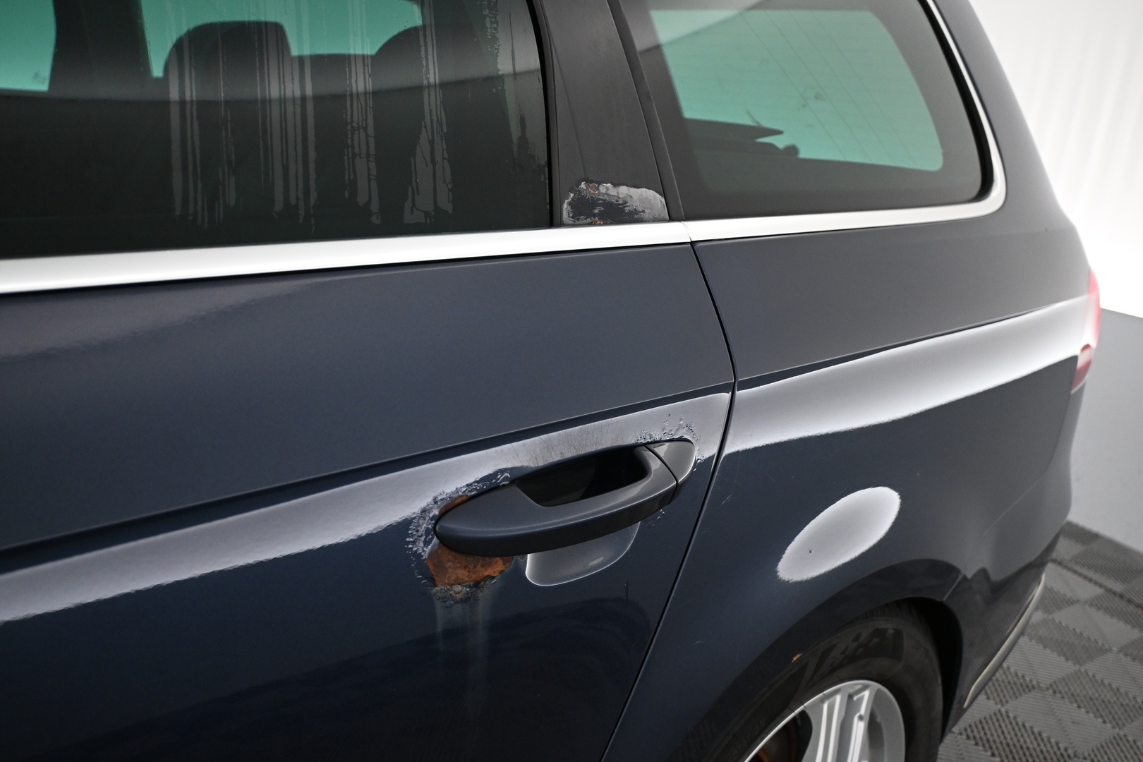 VOLKSWAGEN Passat 2012