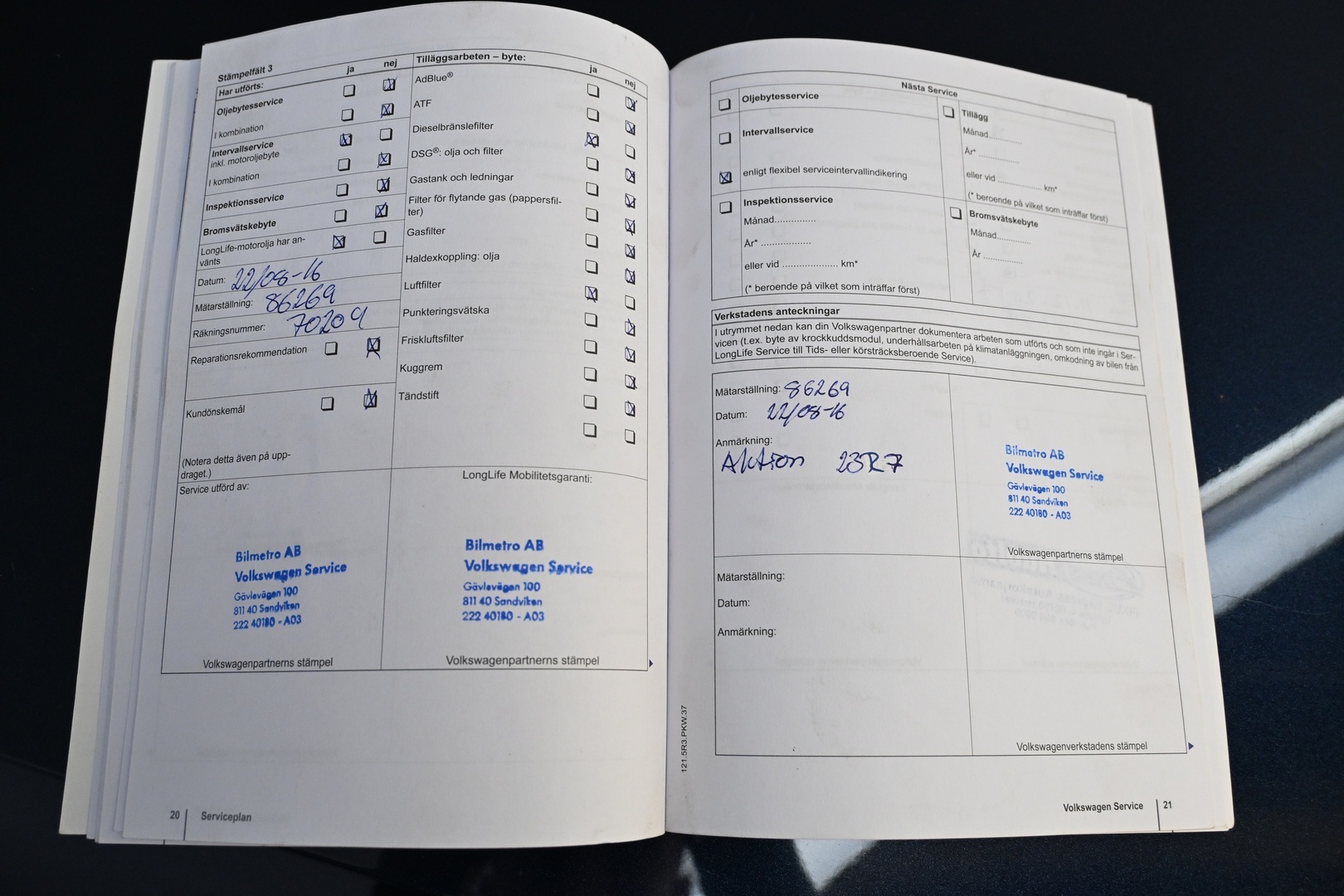 VOLKSWAGEN Passat 2012