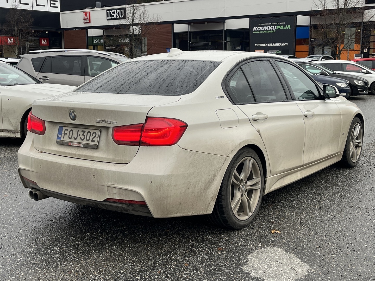 BMW 330 2017