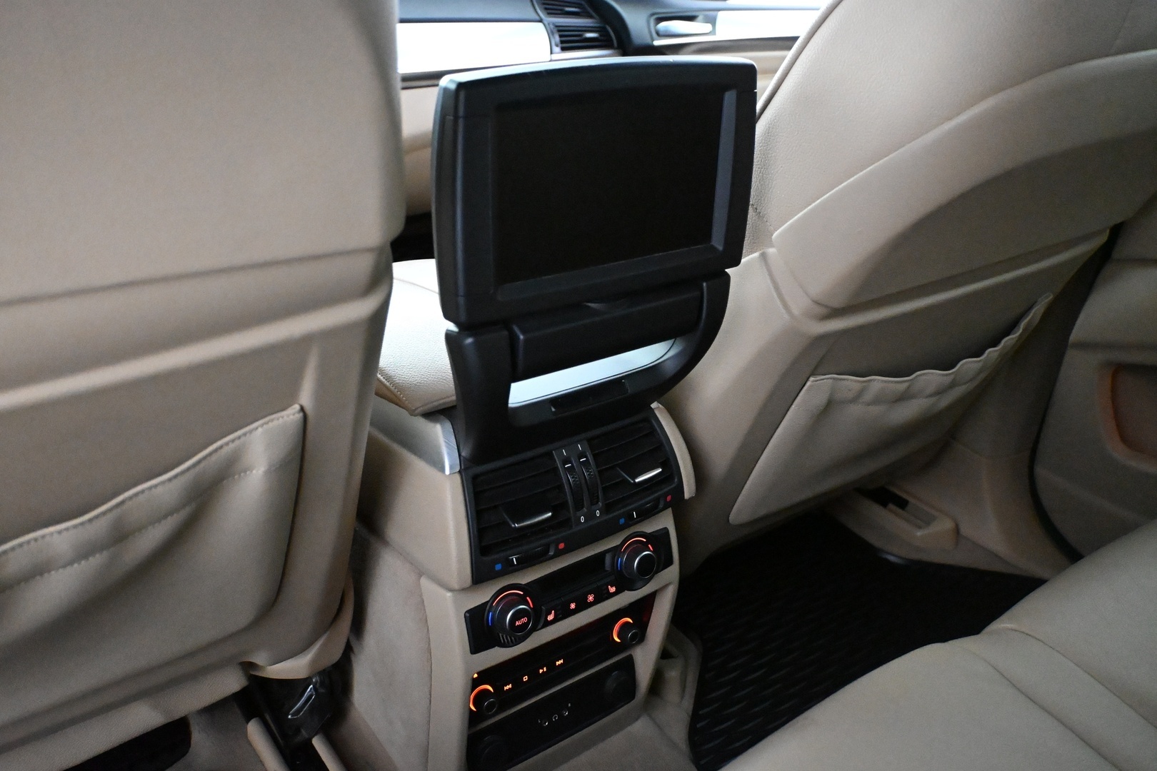 BMW X5 2011