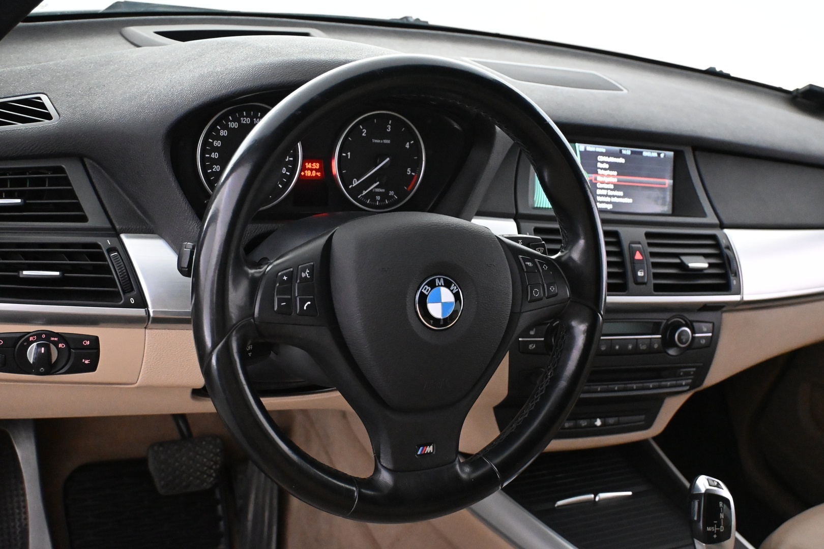 BMW X5 2011