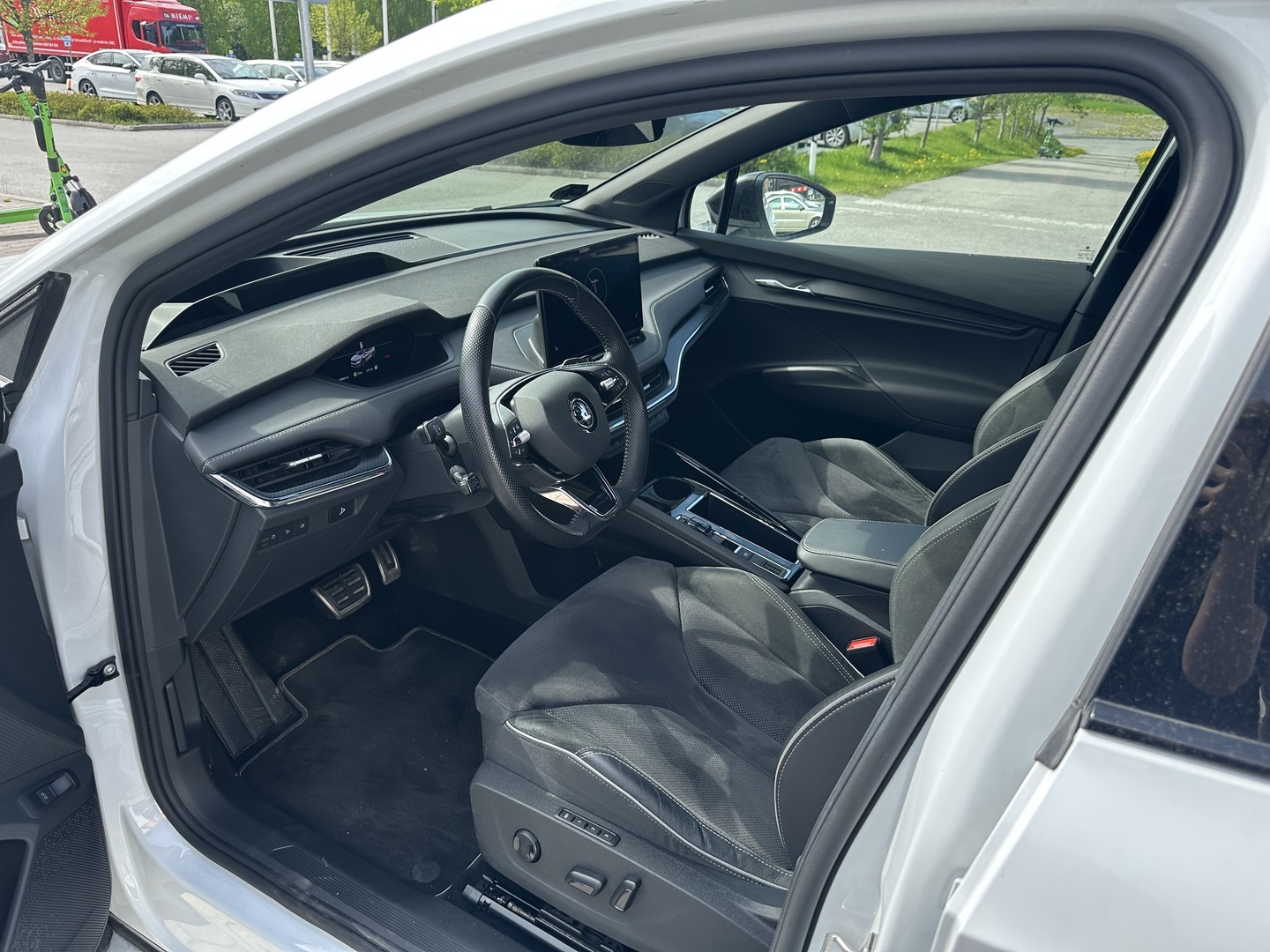 SKODA Enyaq 2022