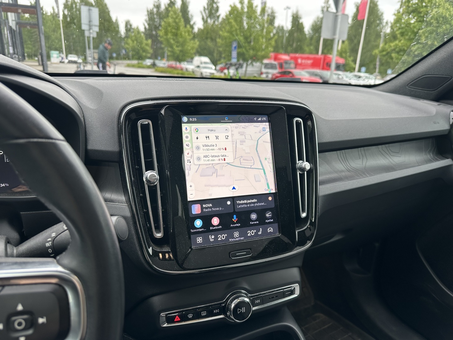 VOLVO C40 2023