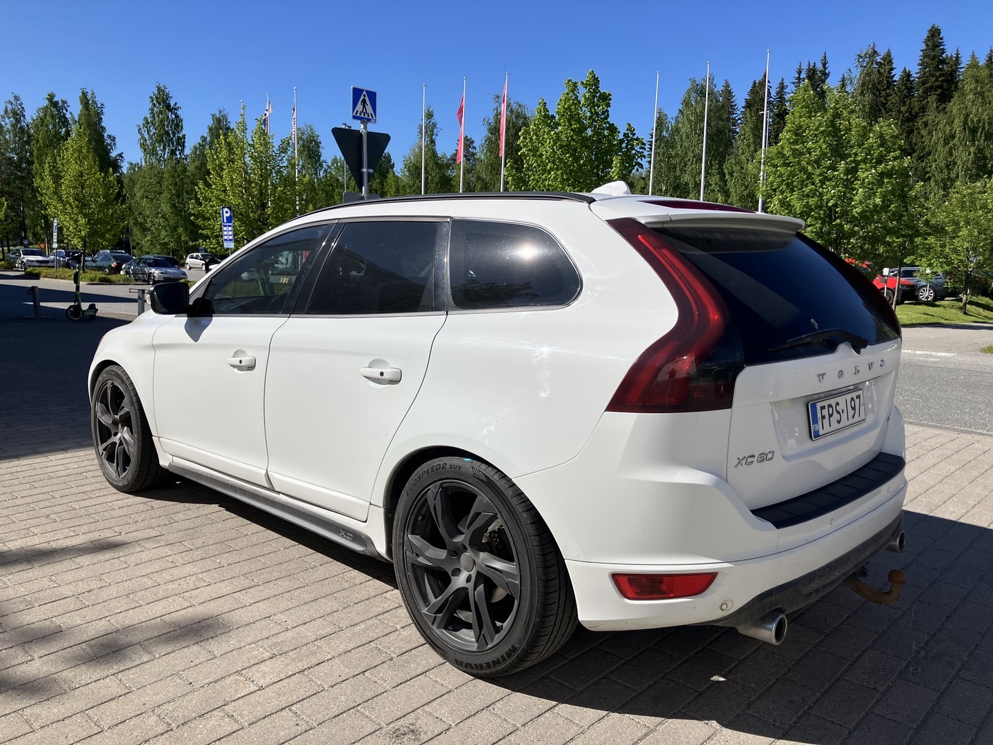 VOLVO XC60 2011