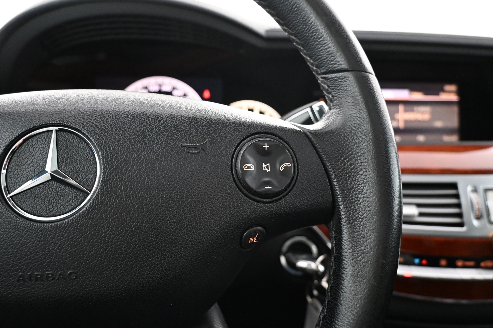 MERCEDES-BENZ S 2008