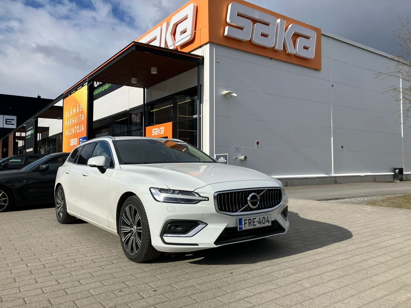 VOLVO V60 2021