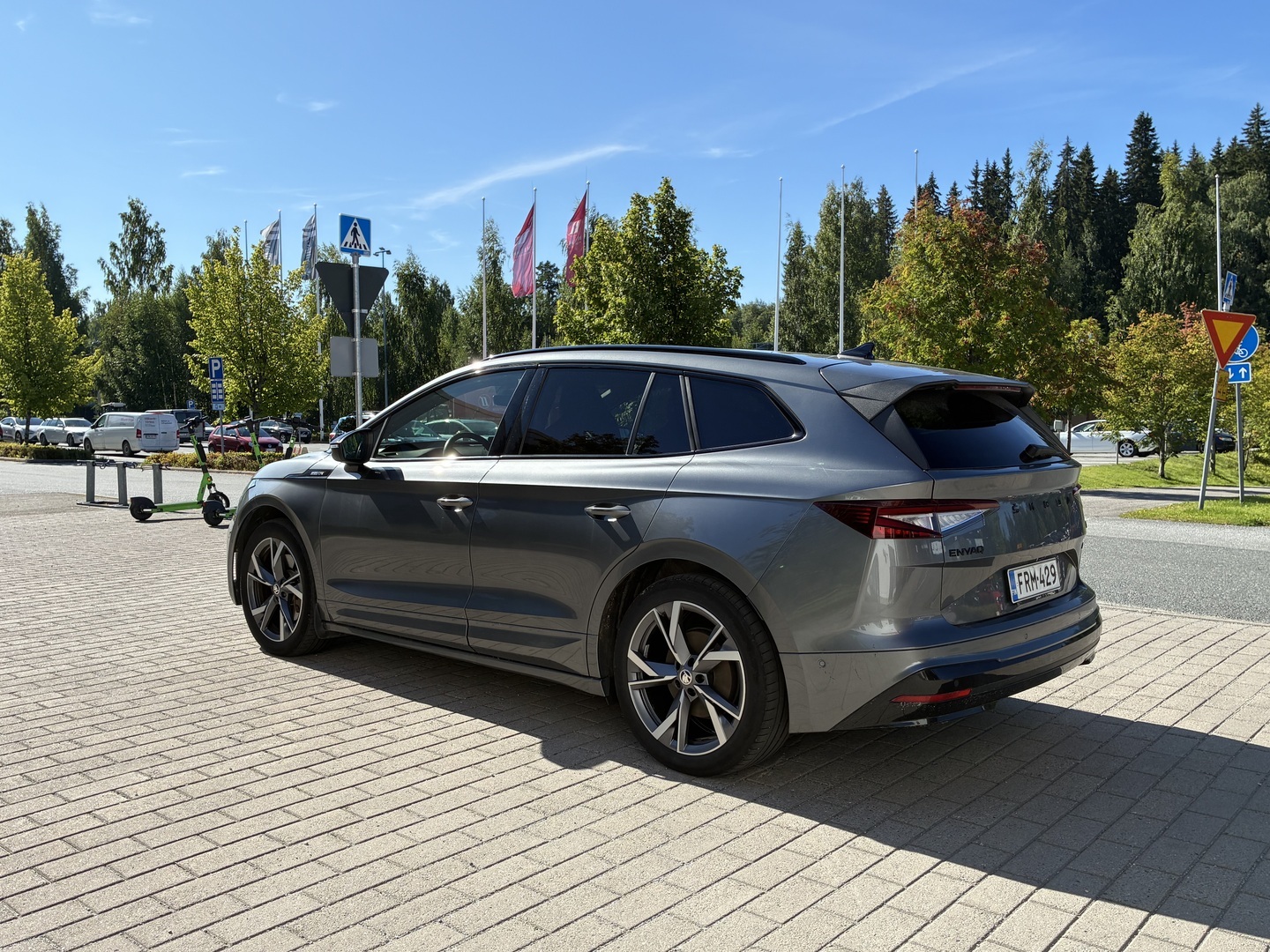 SKODA Enyaq 2024