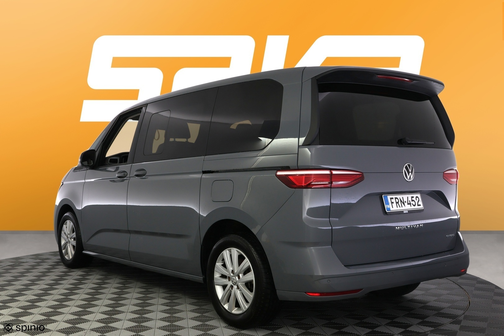 VOLKSWAGEN Multivan 2023