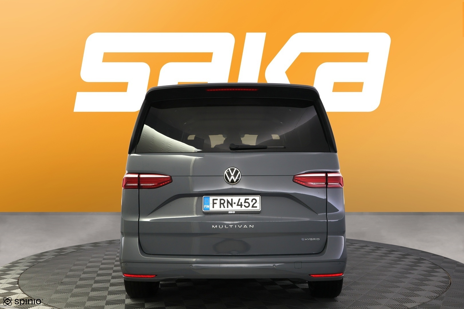 VOLKSWAGEN Multivan 2023