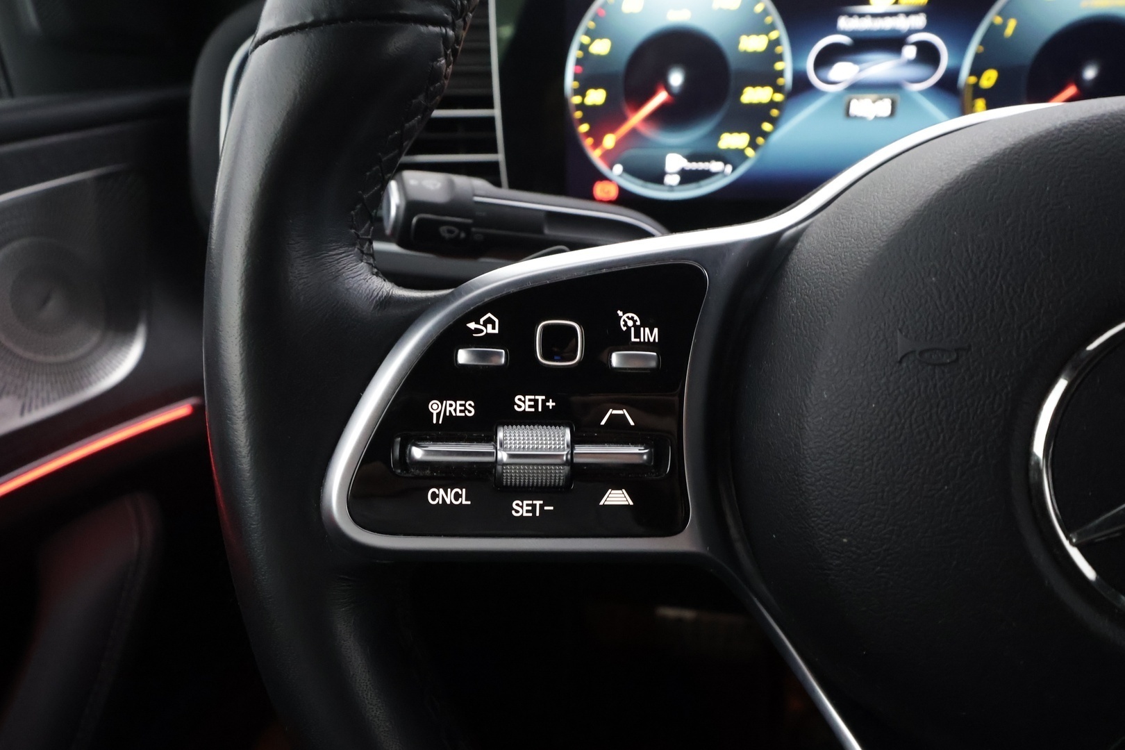 MERCEDES-BENZ GLE 2022