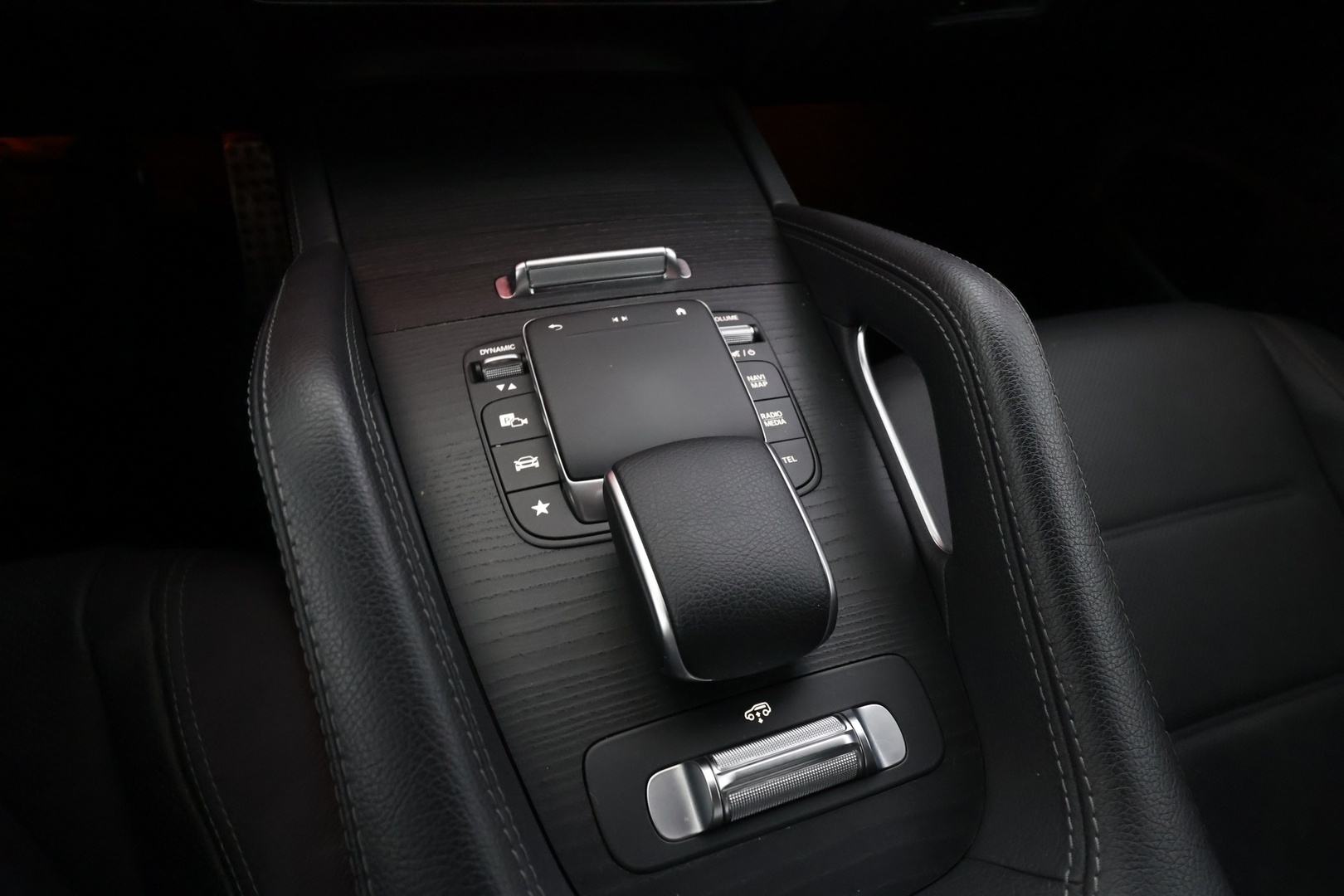 MERCEDES-BENZ GLE 2022