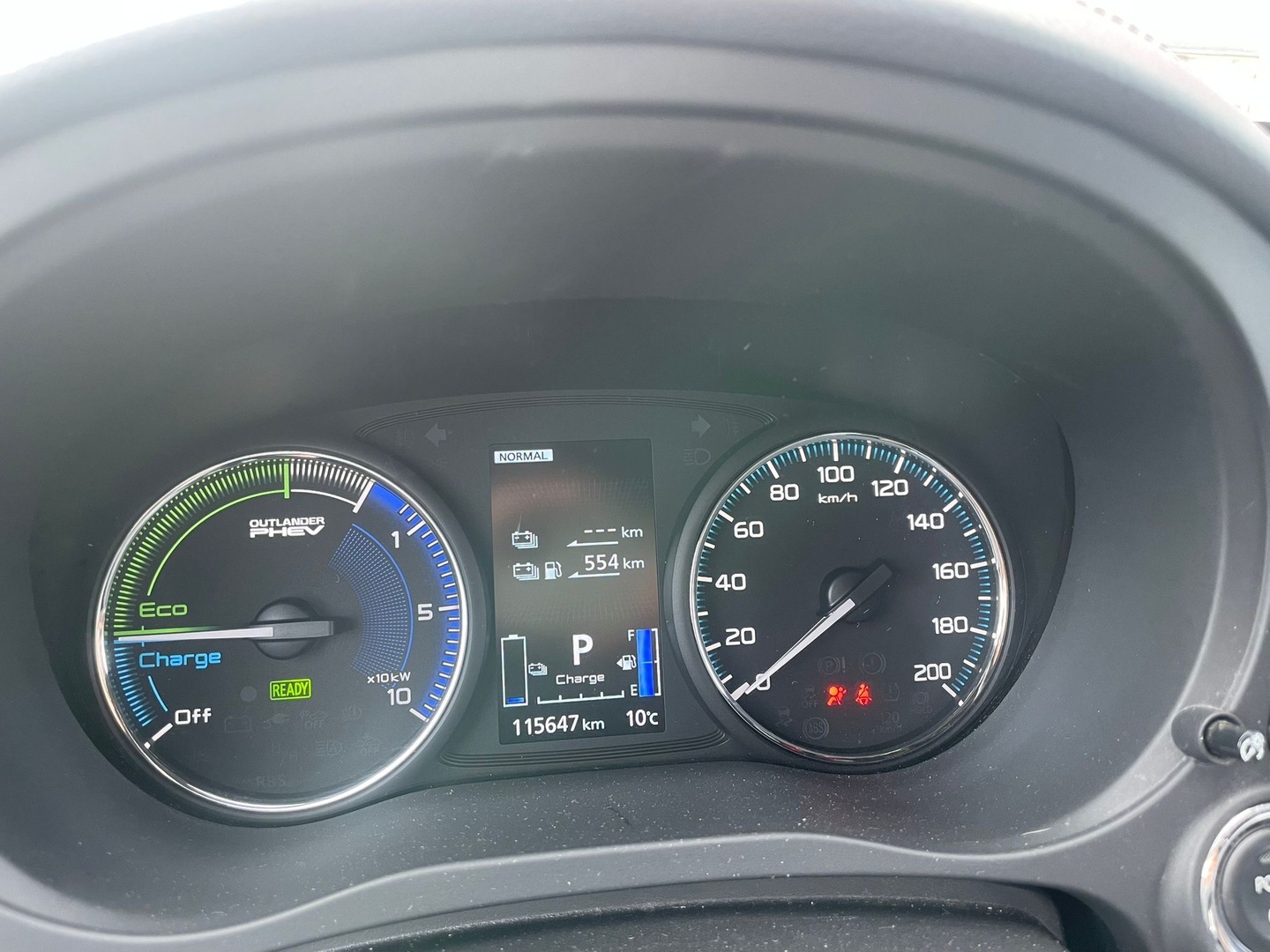 MITSUBISHI OUTLANDER PHEV 2020