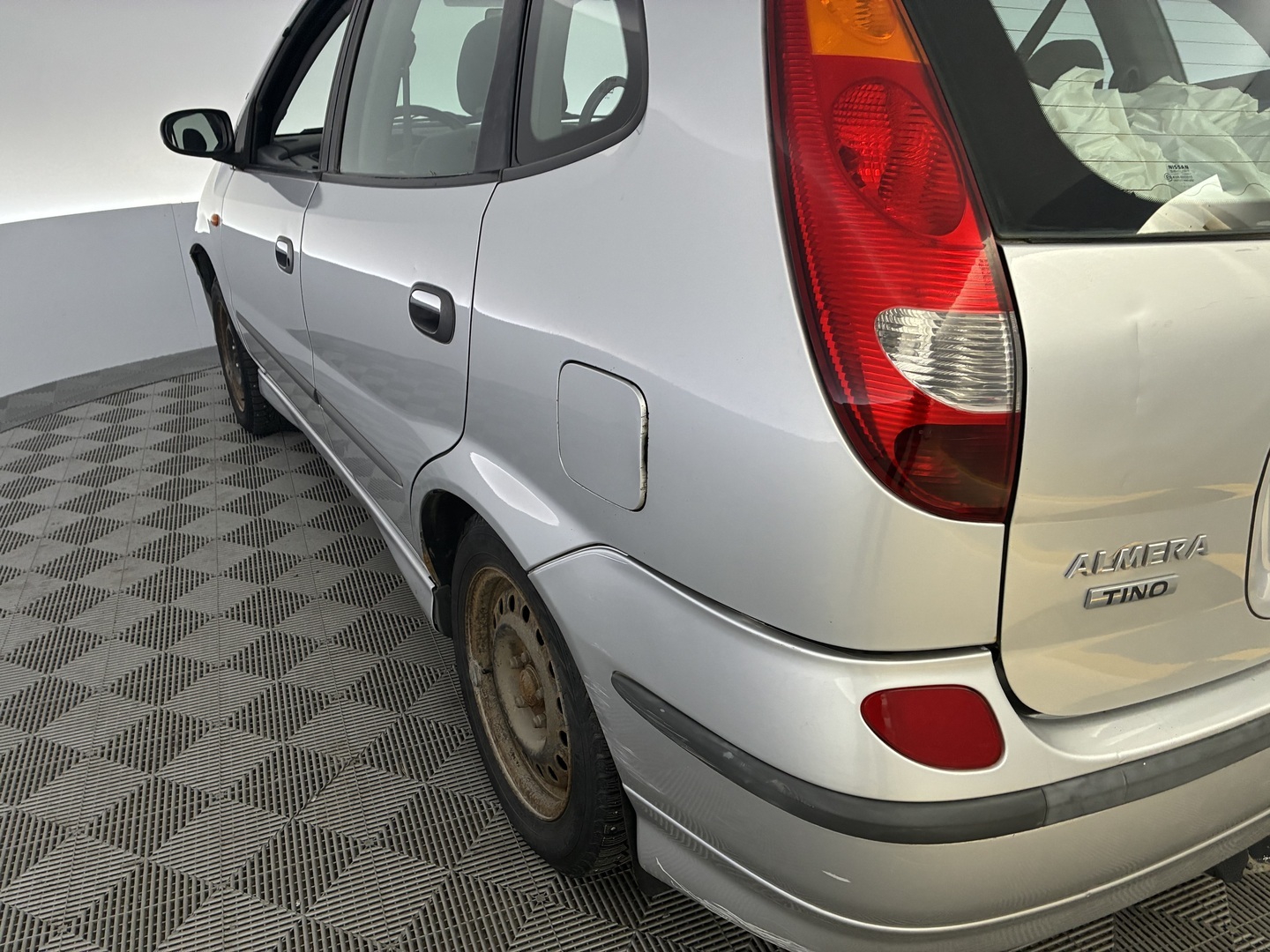 NISSAN Almera 2005