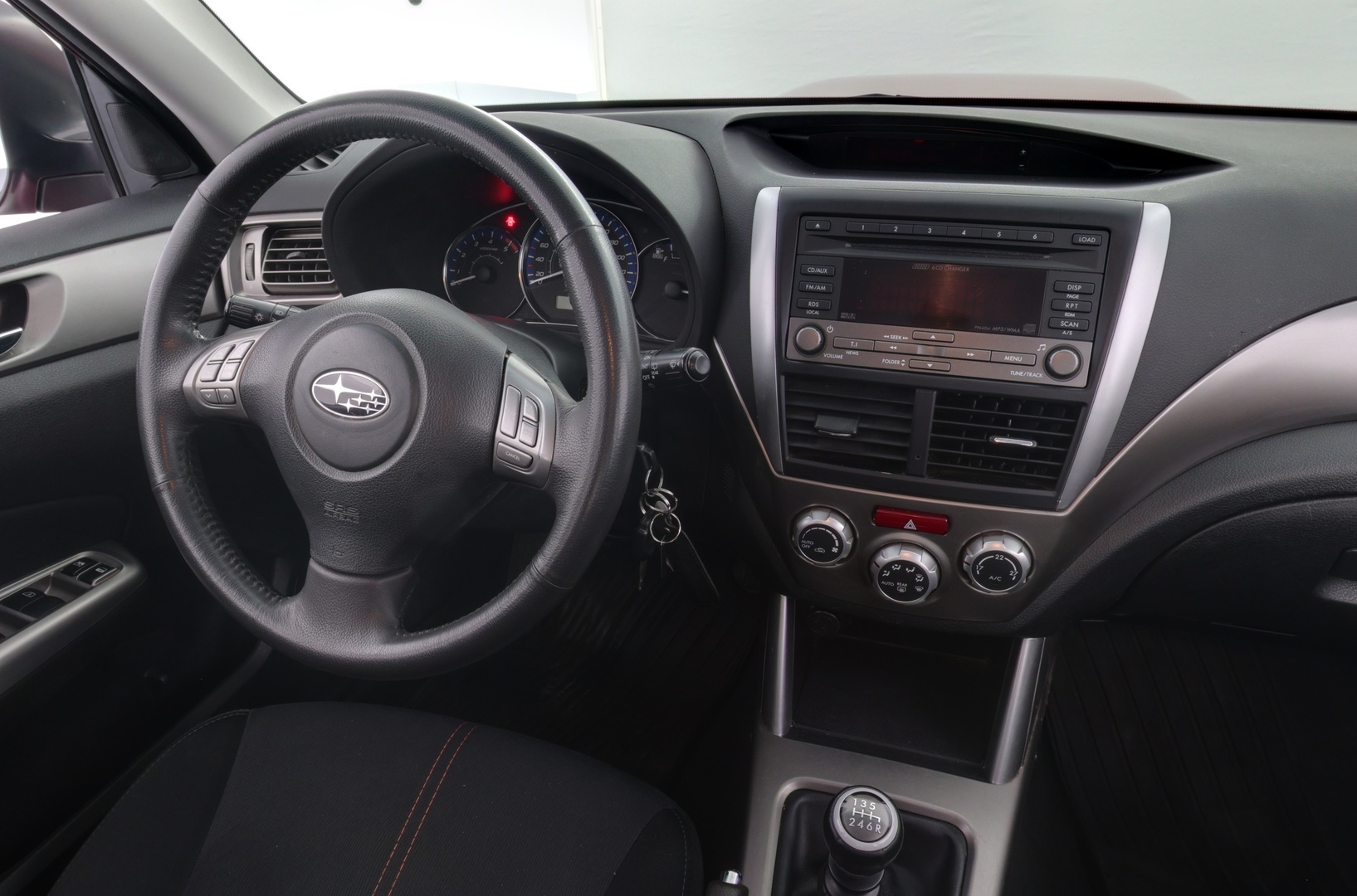 SUBARU Forester 2010