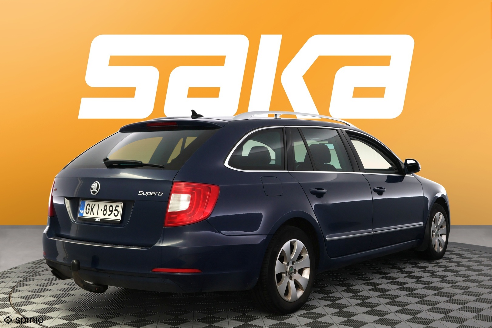 SKODA Superb 2012
