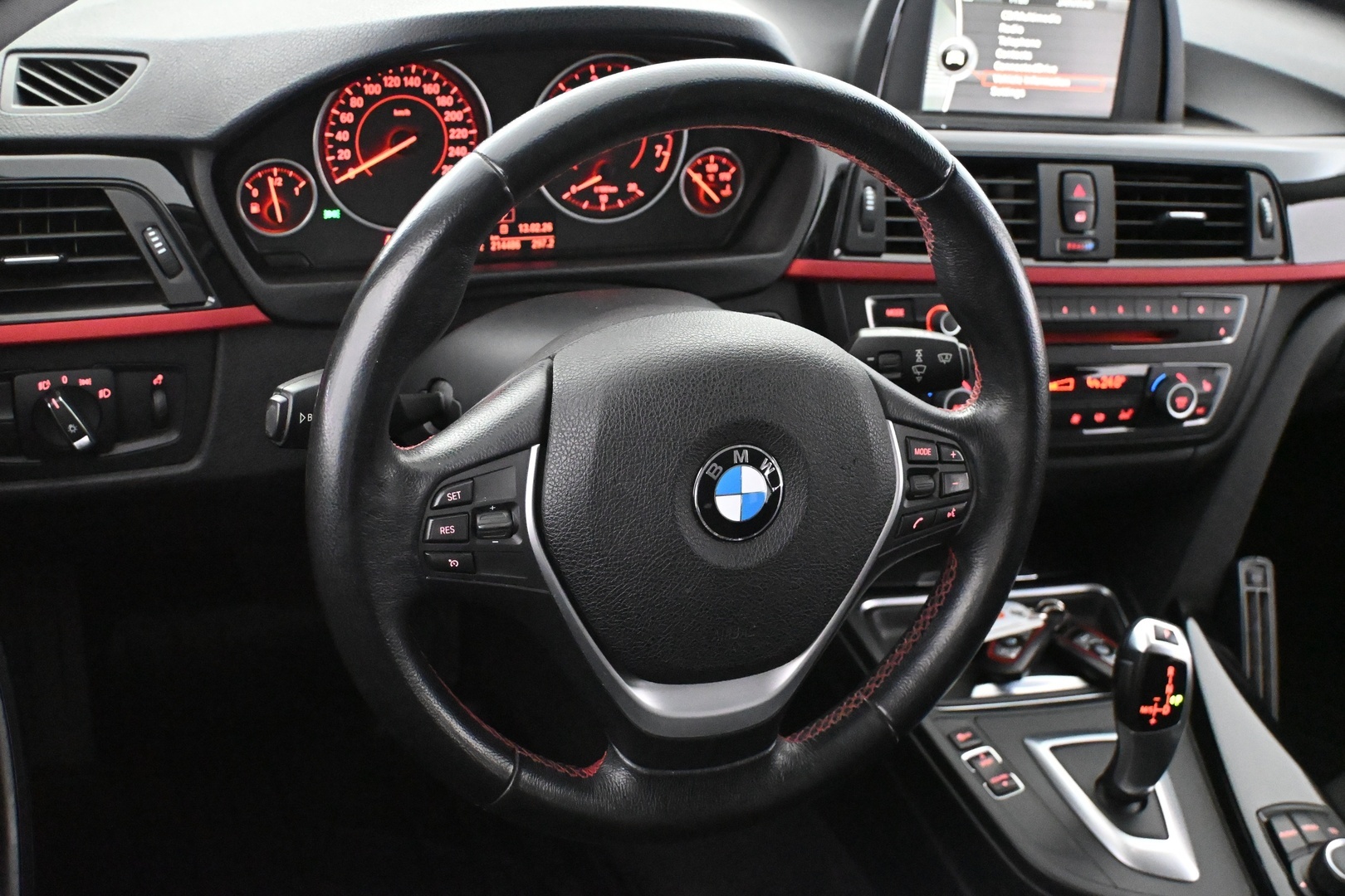 BMW 320 2013