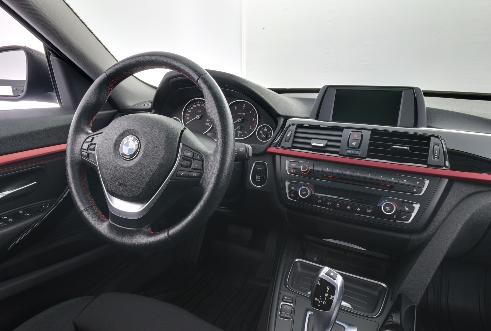 BMW 318 Gran Turismo 2014