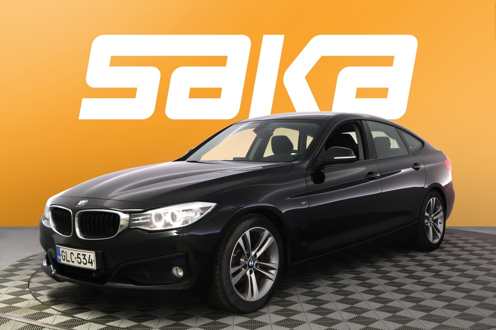 BMW 318 Gran Turismo 2014