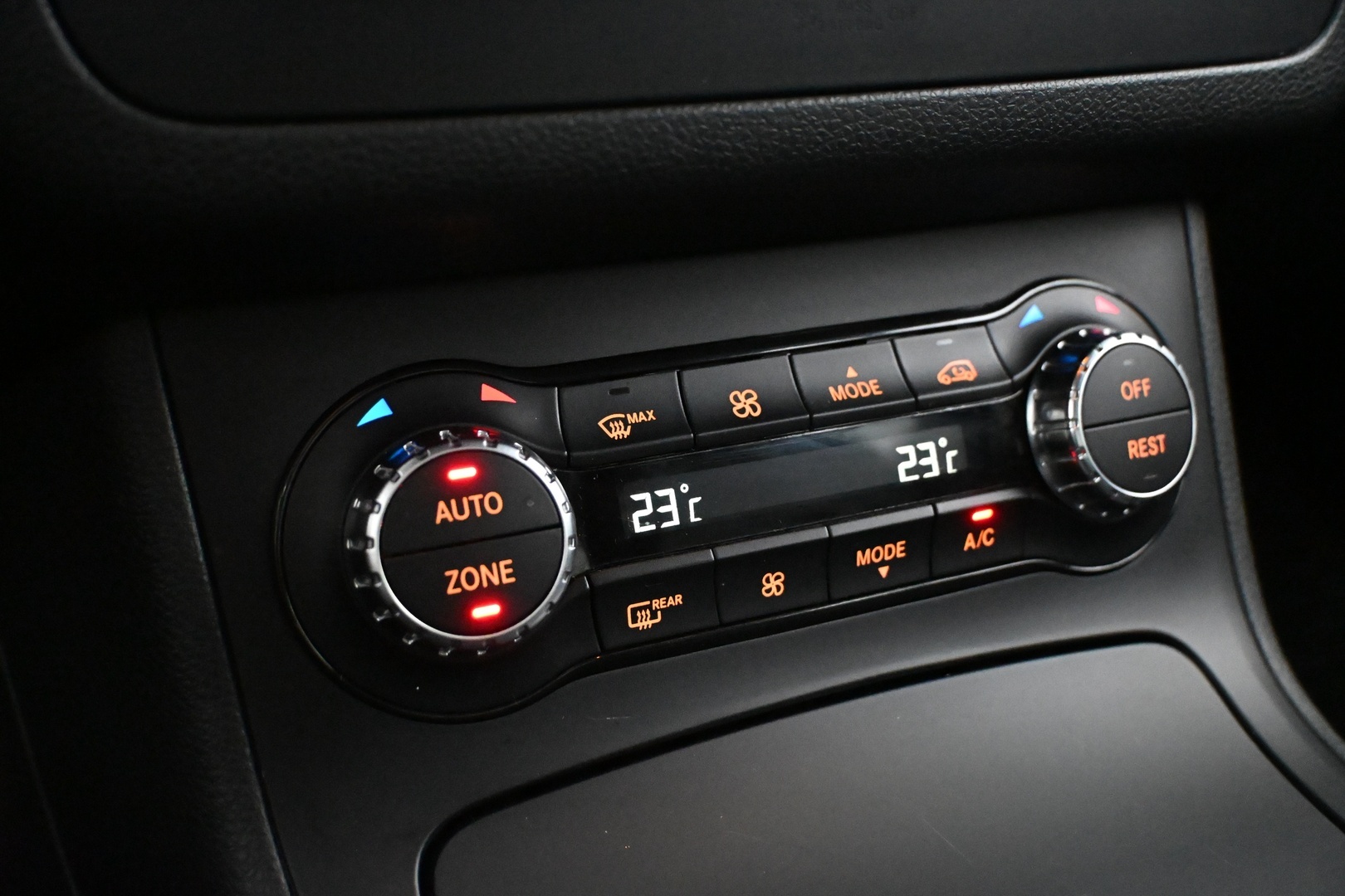 MERCEDES-BENZ B 2015
