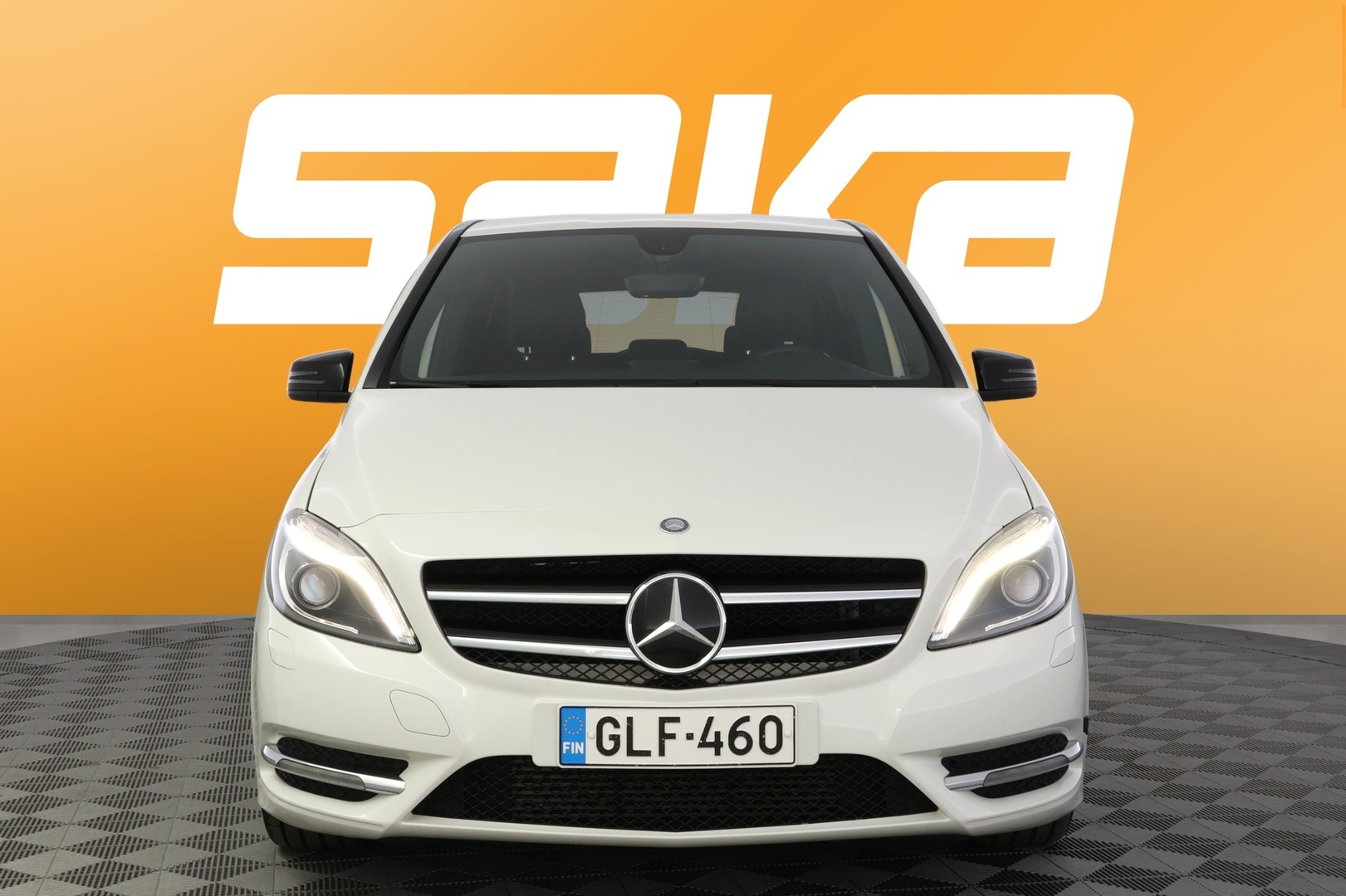 MERCEDES-BENZ B 2015