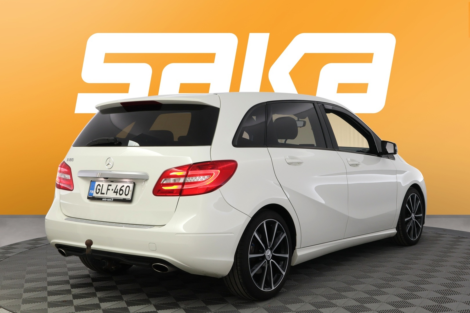 MERCEDES-BENZ B 2015