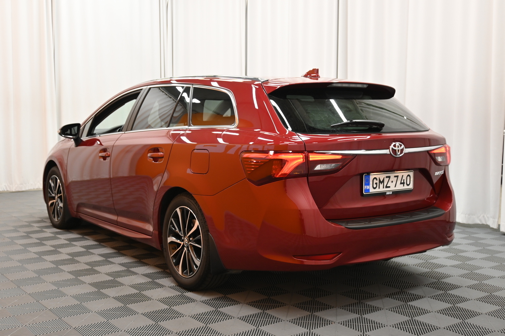 TOYOTA Avensis 2018