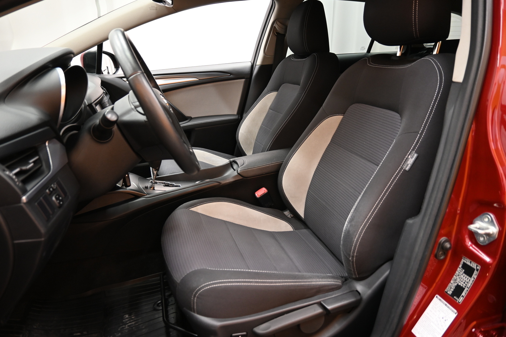TOYOTA Avensis 2018