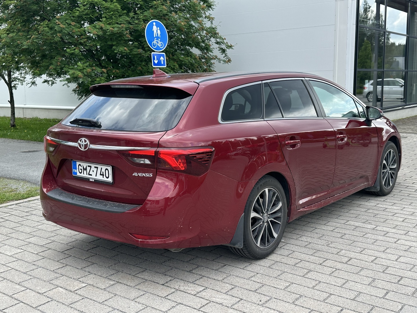 TOYOTA Avensis 2018