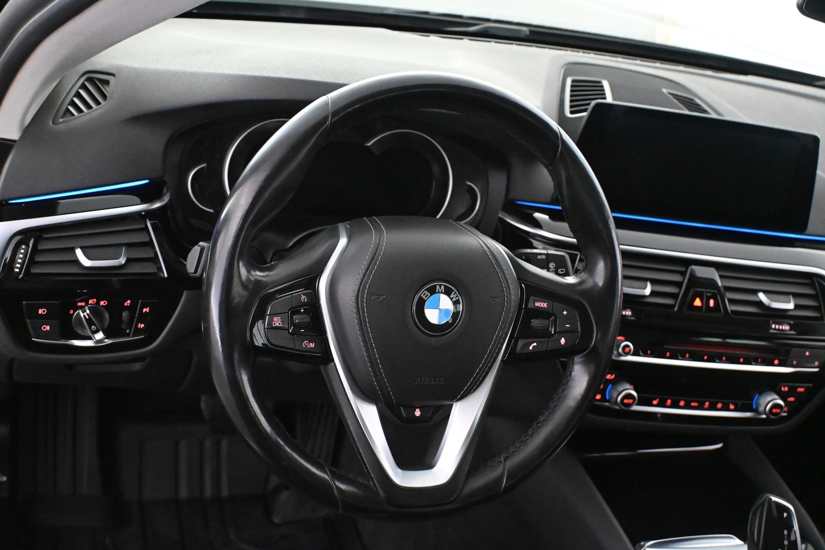 BMW 520 2019