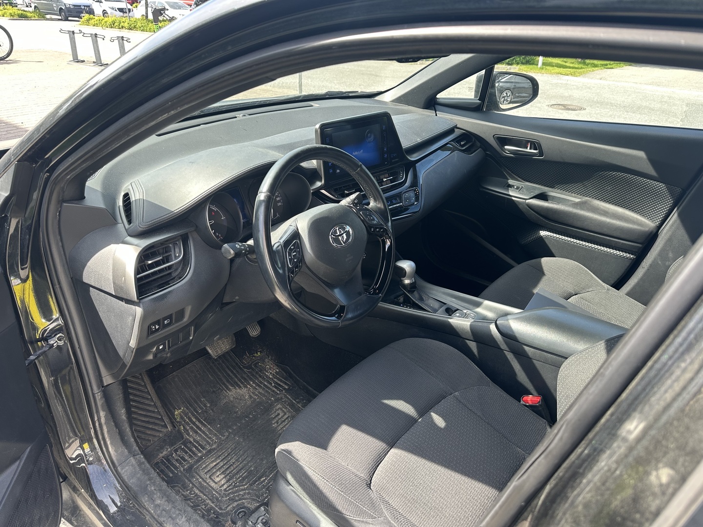 TOYOTA C-HR 2018