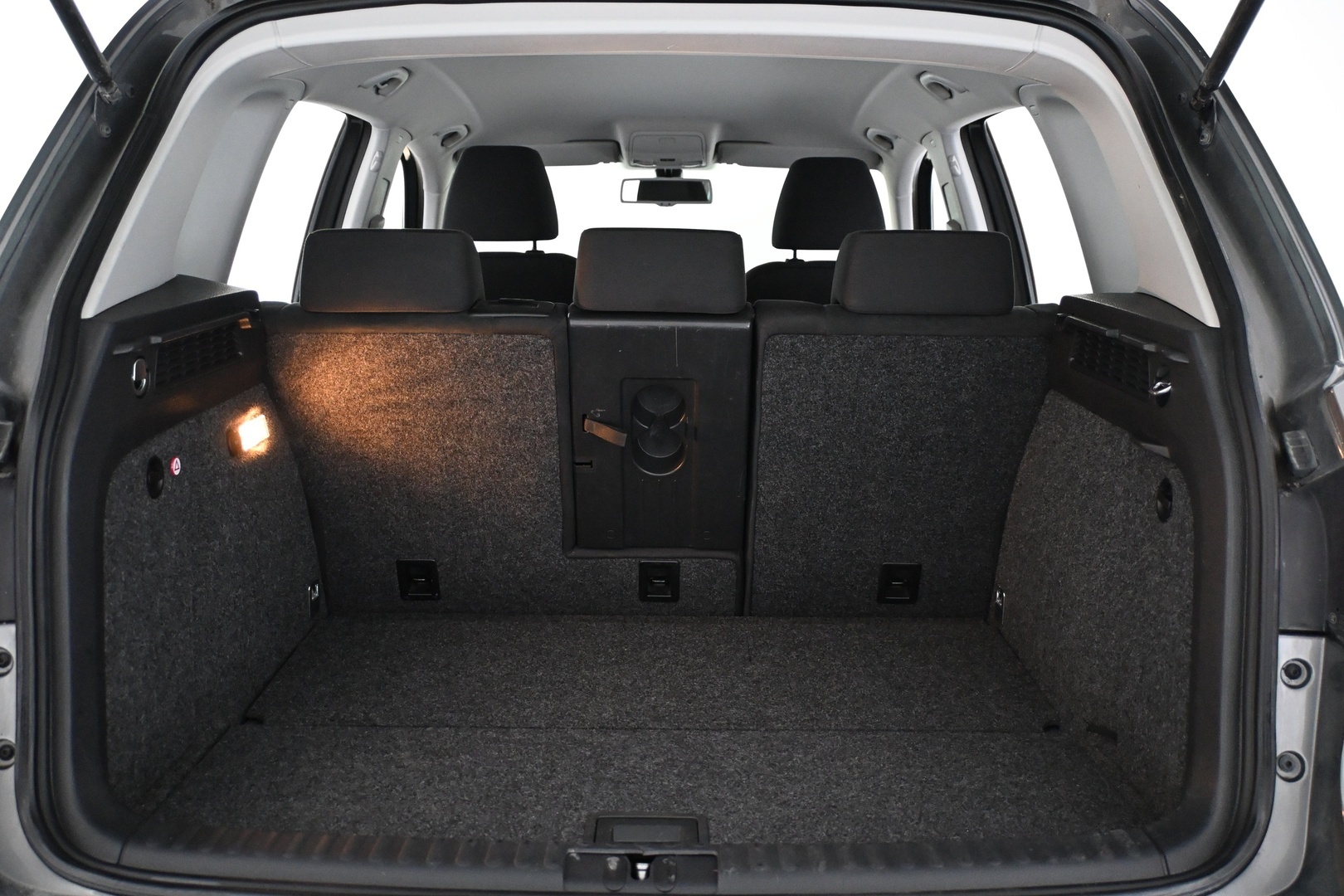 VOLKSWAGEN Tiguan 2012