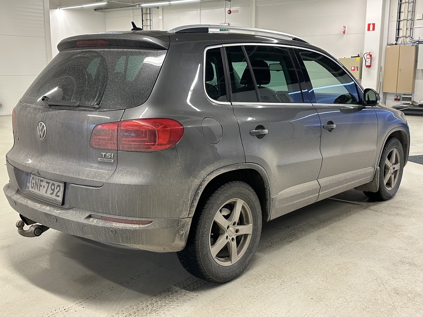 VOLKSWAGEN Tiguan 2012