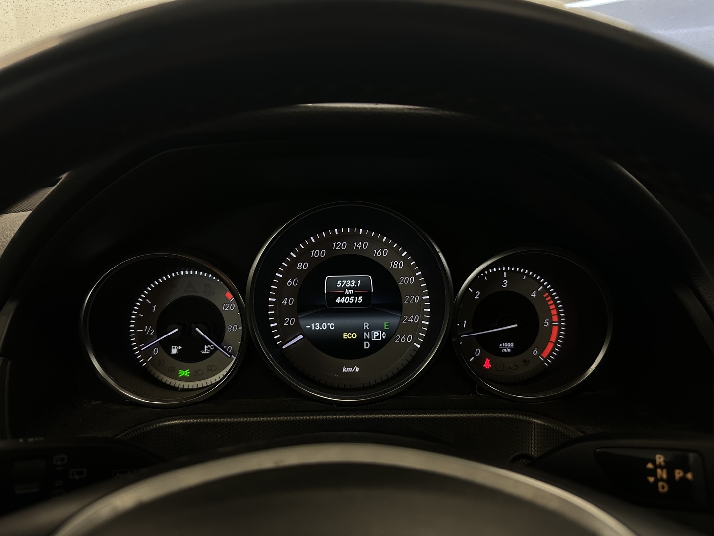 MERCEDES-BENZ E 2013