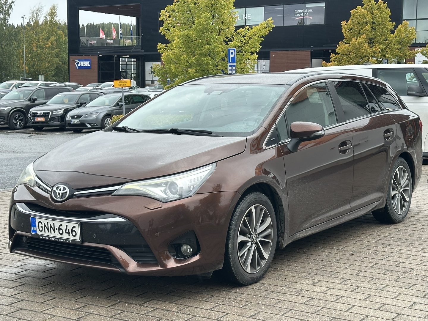 TOYOTA Avensis 2017