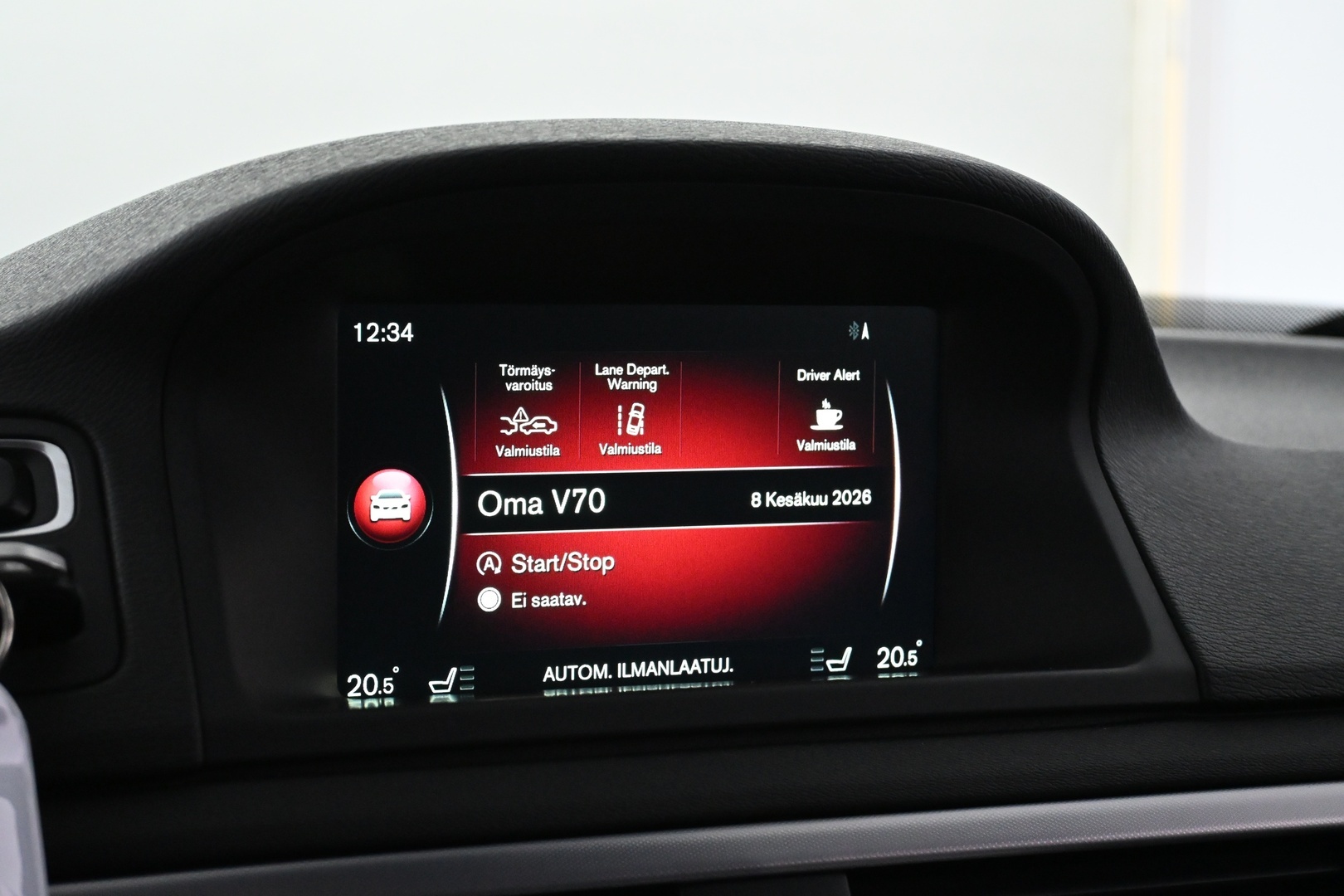 VOLVO V70 2016