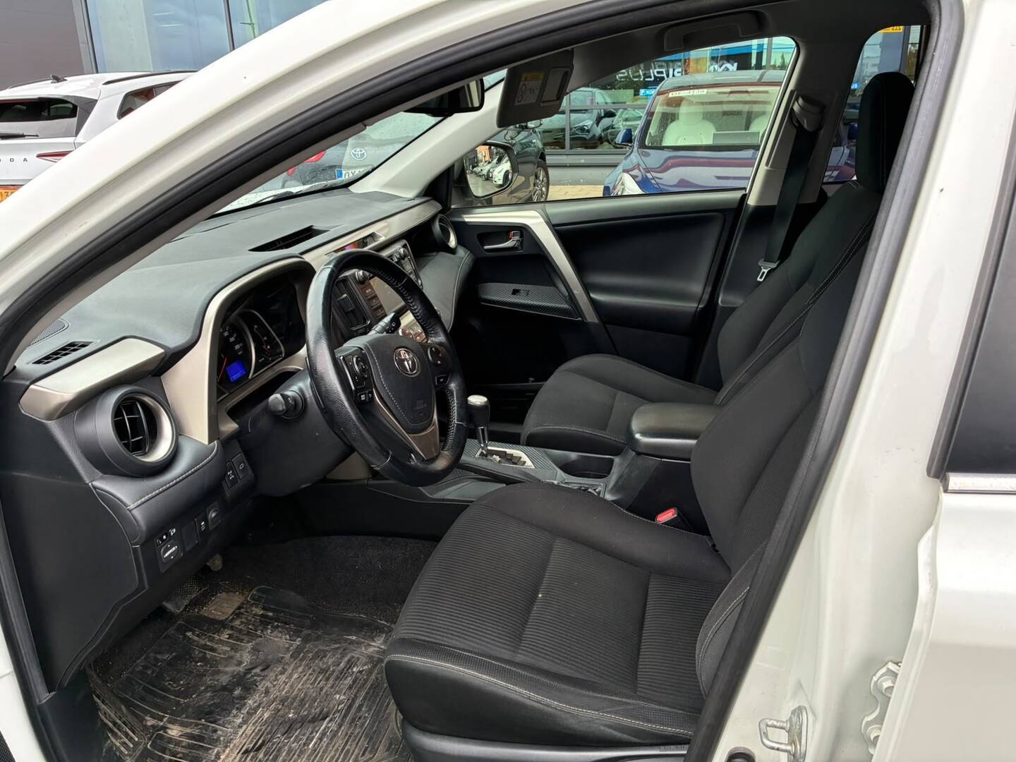 TOYOTA RAV4 2013