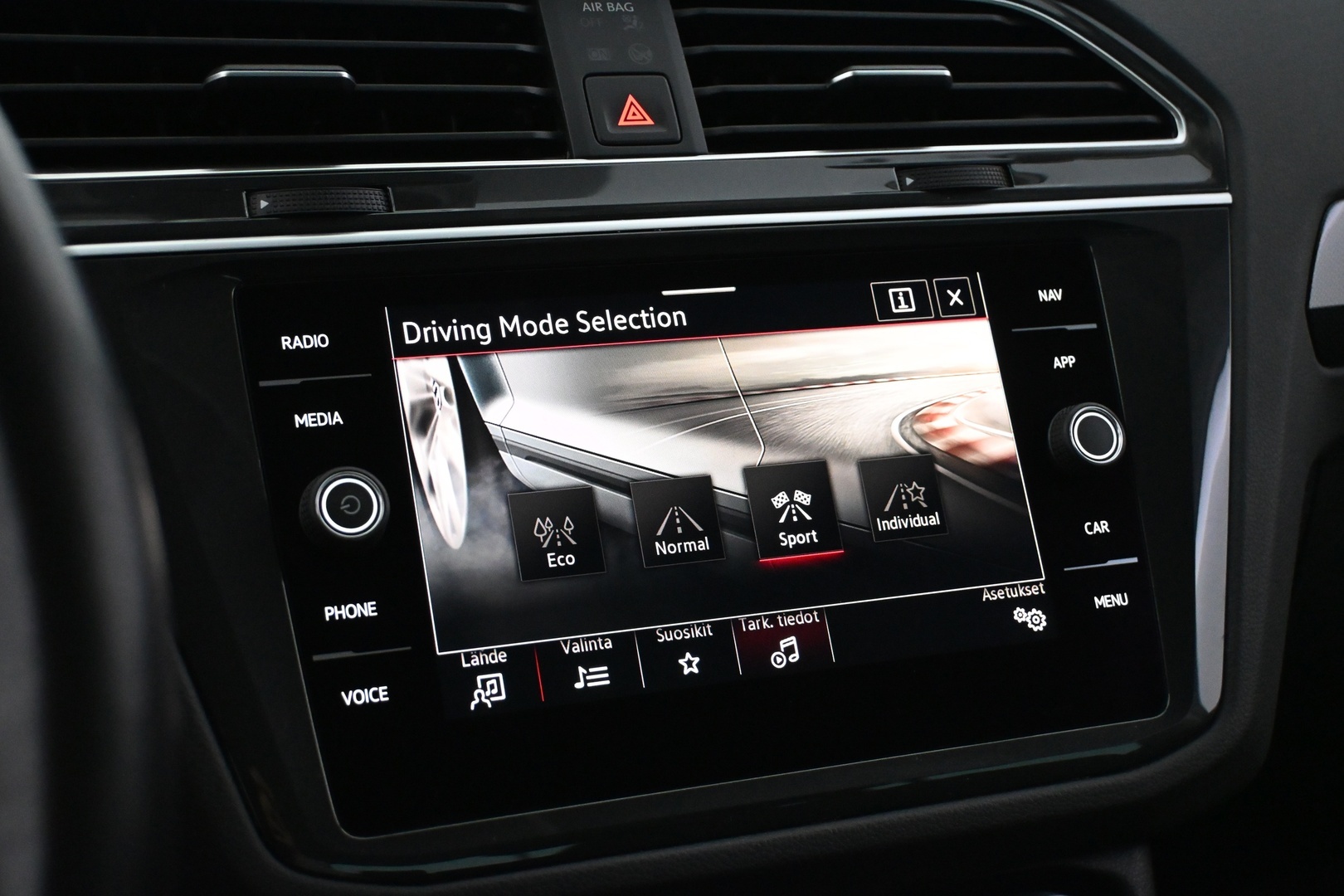 VOLKSWAGEN Tiguan 2021