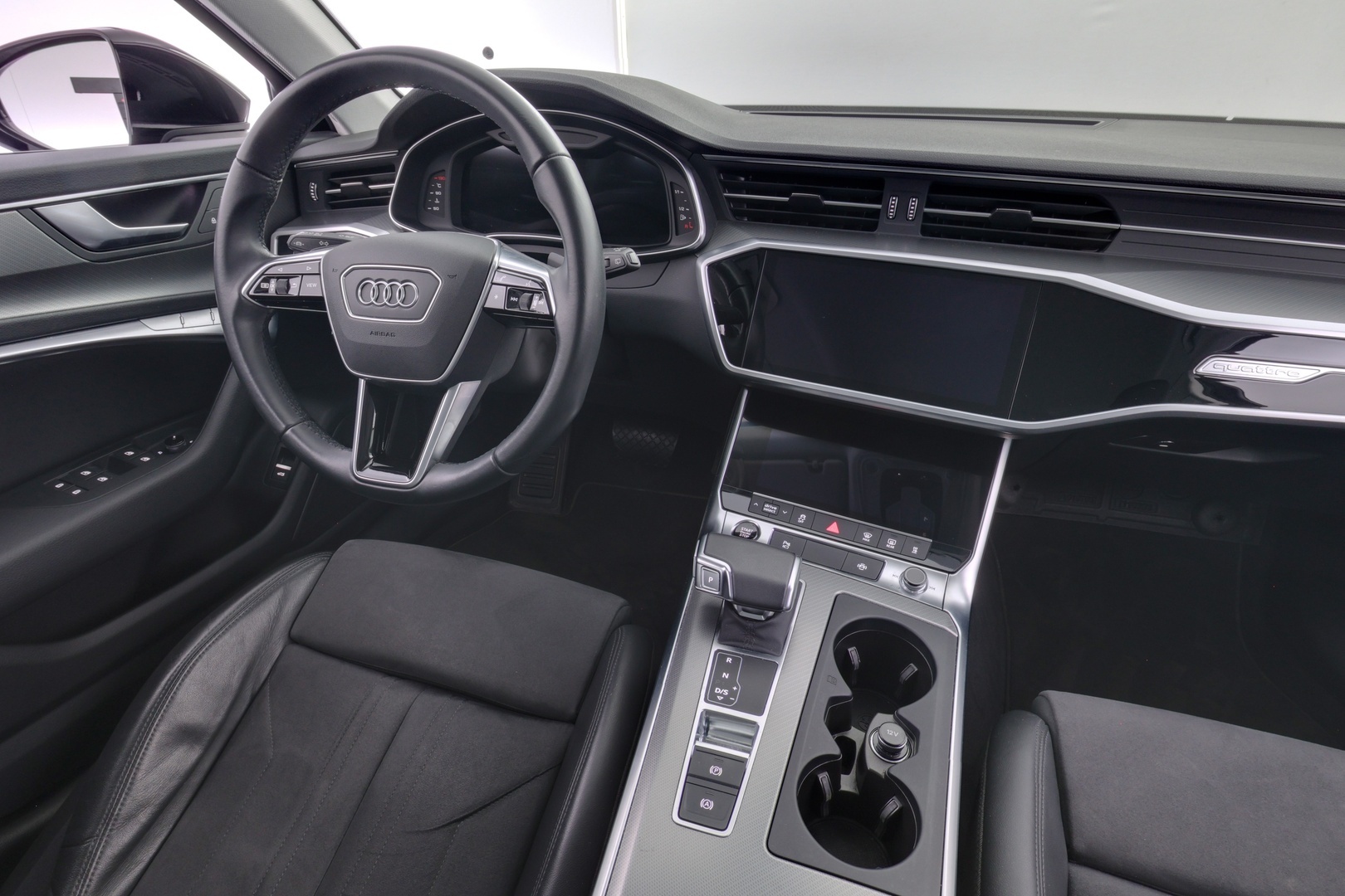 AUDI A6 2023