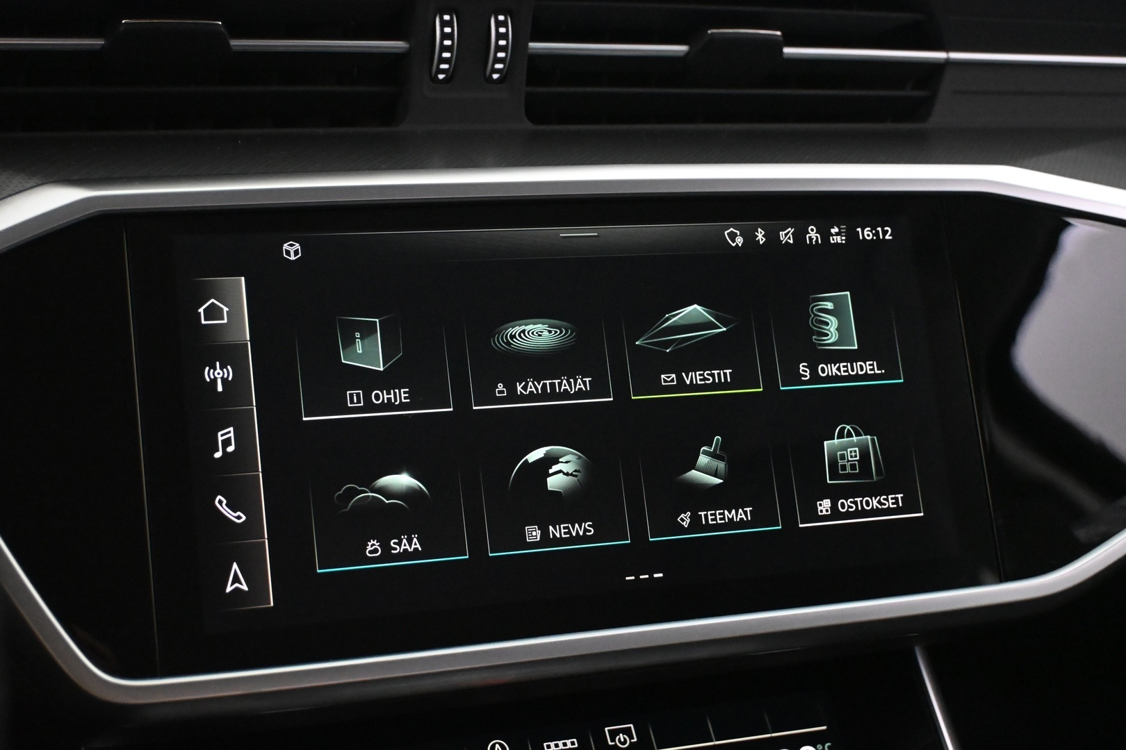 AUDI A6 2023