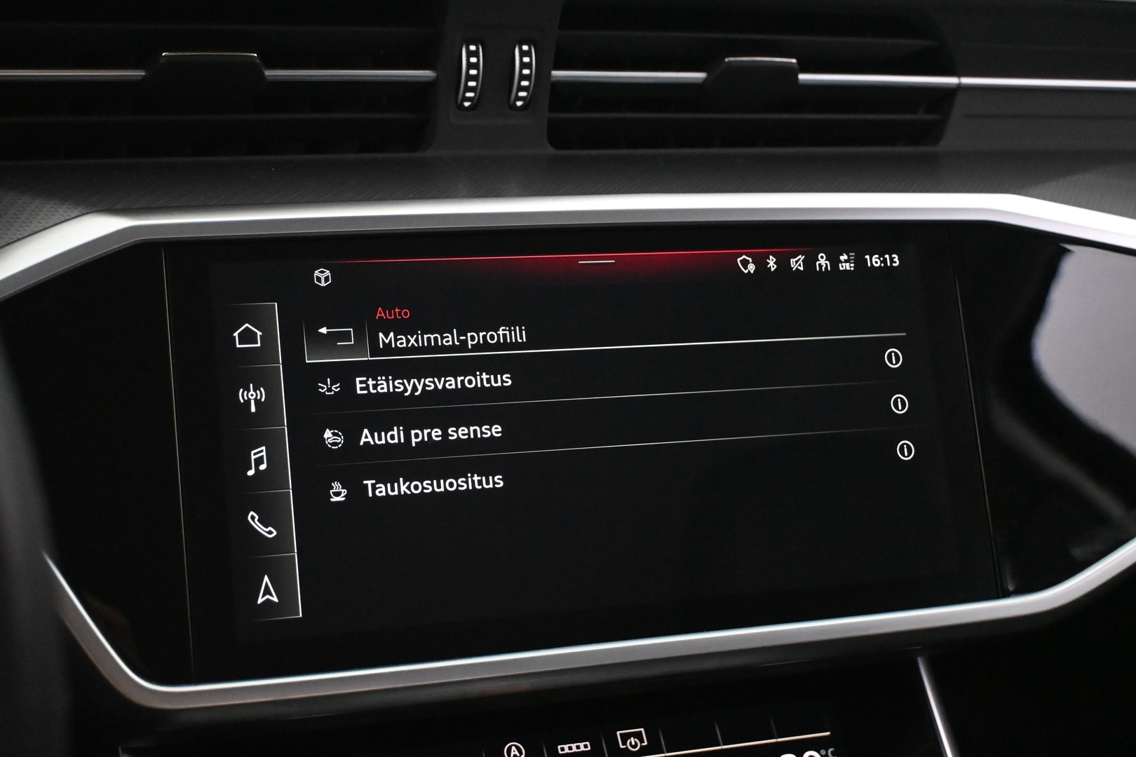 AUDI A6 2023
