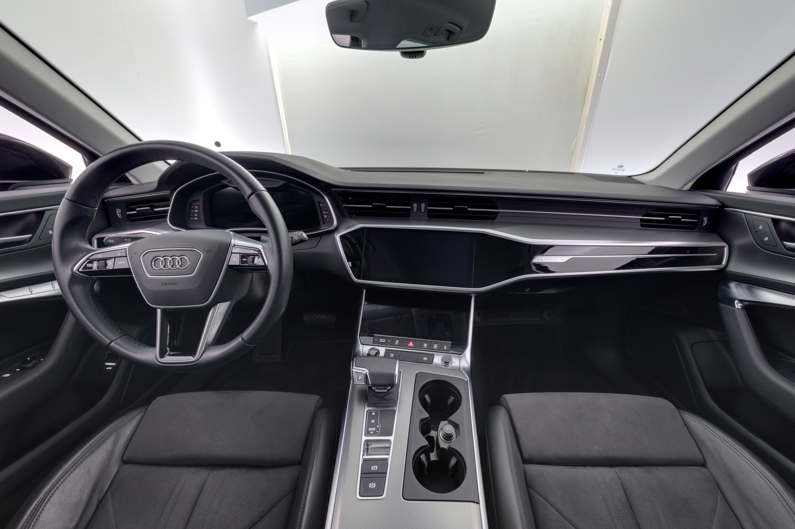 AUDI A6 2023