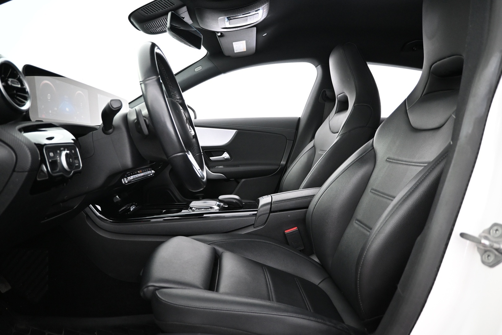 MERCEDES-BENZ CLA 2020